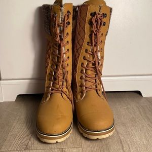 Snow Boots Size 6